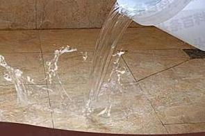 昂昂溪漏水维修 免砸砖防水材料该如何施工